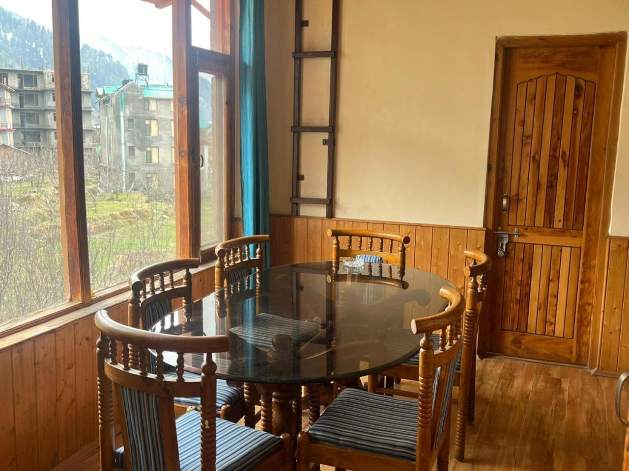 Mrikula Cottage Manāli Zewnętrze zdjęcie
